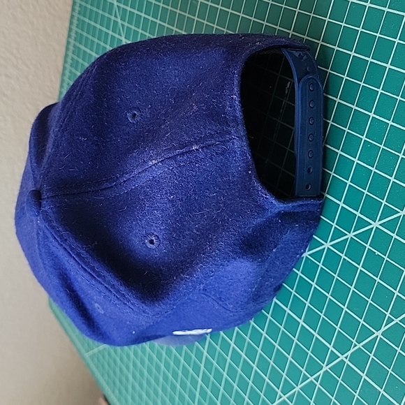 New Era Gradient Dodgers snapback hat. - Picture 2 of 6